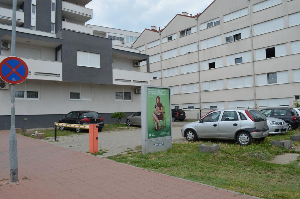 Apartment Viktor,Parking Osijek Habitación foto
