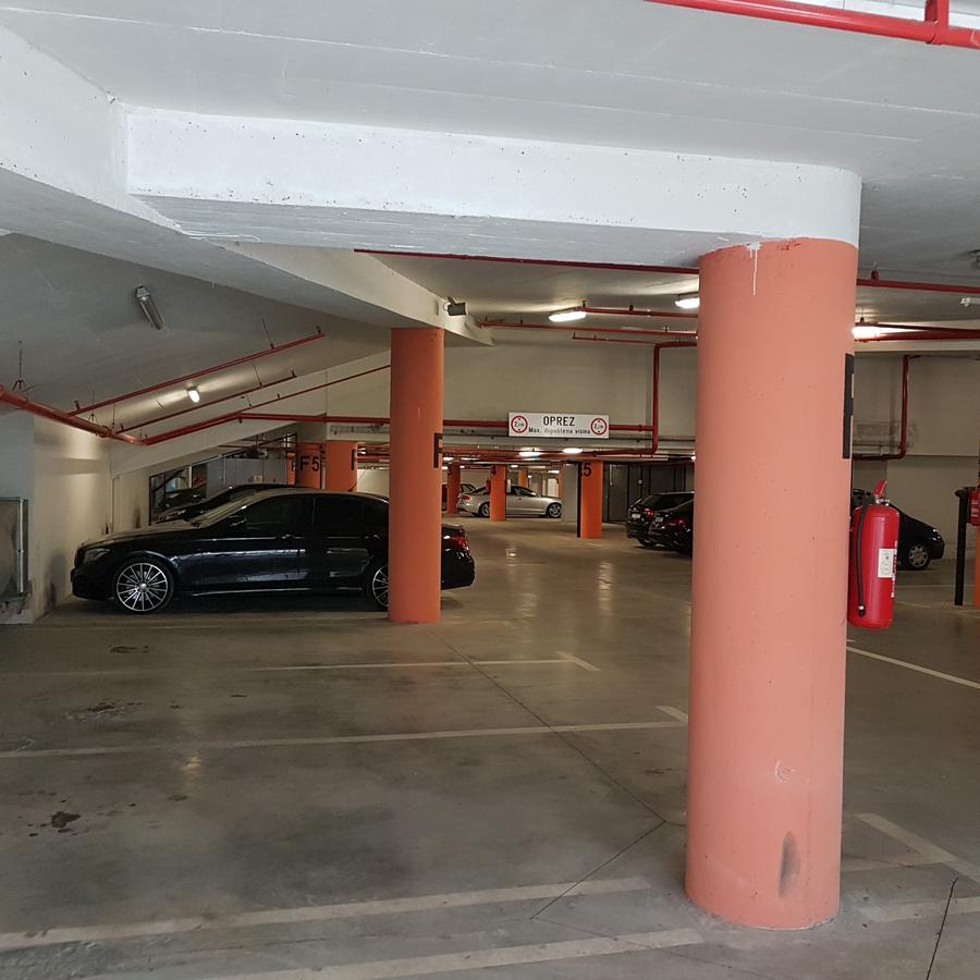 Apartment Viktor,Parking Osijek Exterior foto